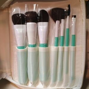 Mint Green Makeup Brush Set